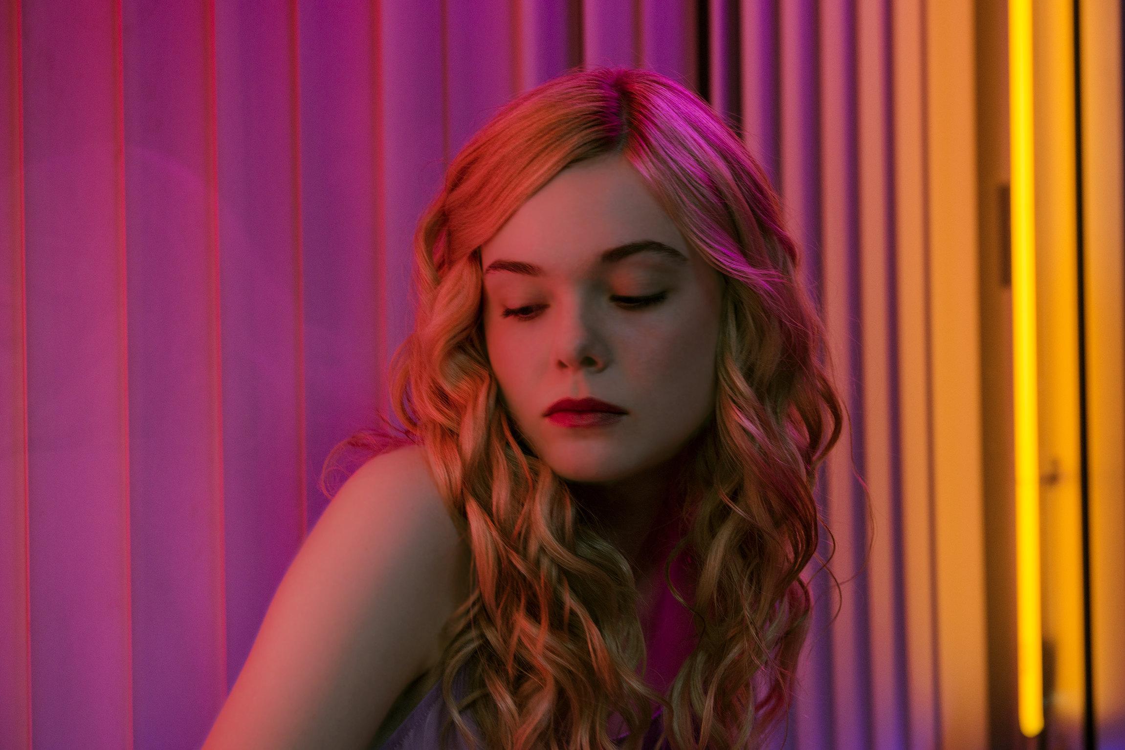 fot. kadr z filmu "Neon Demon"